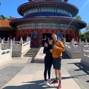 Meet your Posher, Samantha